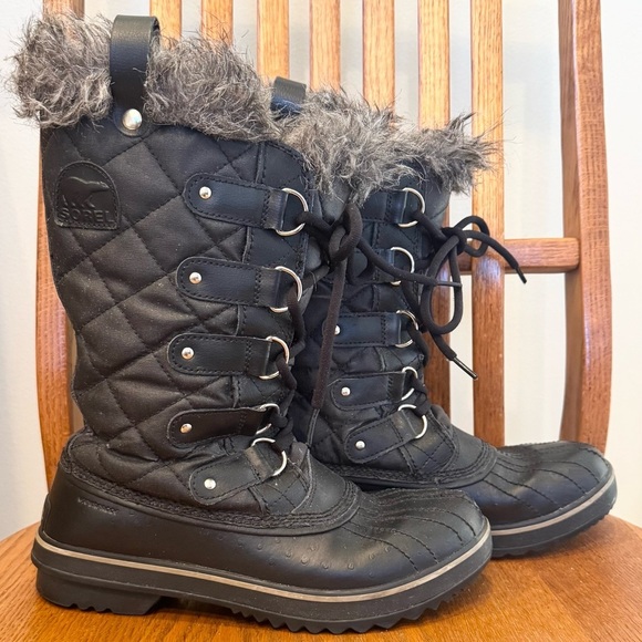 Sorel Waterproof Black Duck Boots Faux Fur Lace Up Tall Good Preowned Condition - Picture 10 of 10